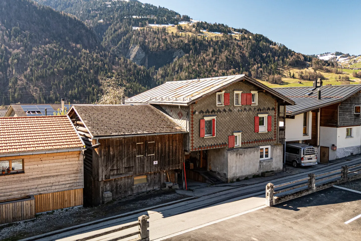 Charmantes Einfamilienhaus mit Potenzial - Foto 1 von 9