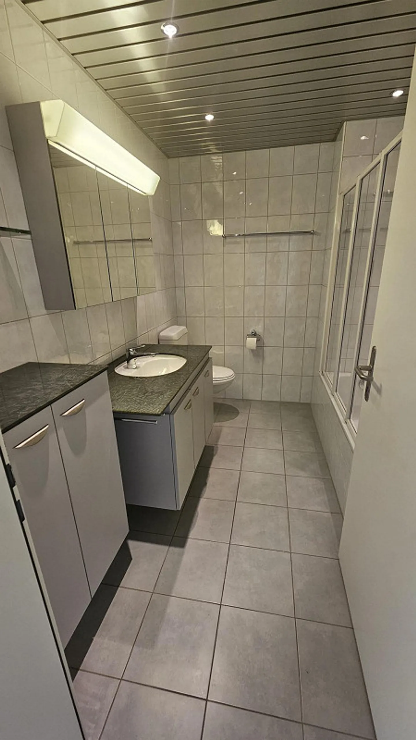 4 1/2-room apartment in a central and child-friendly environment - Photo 3 of 7