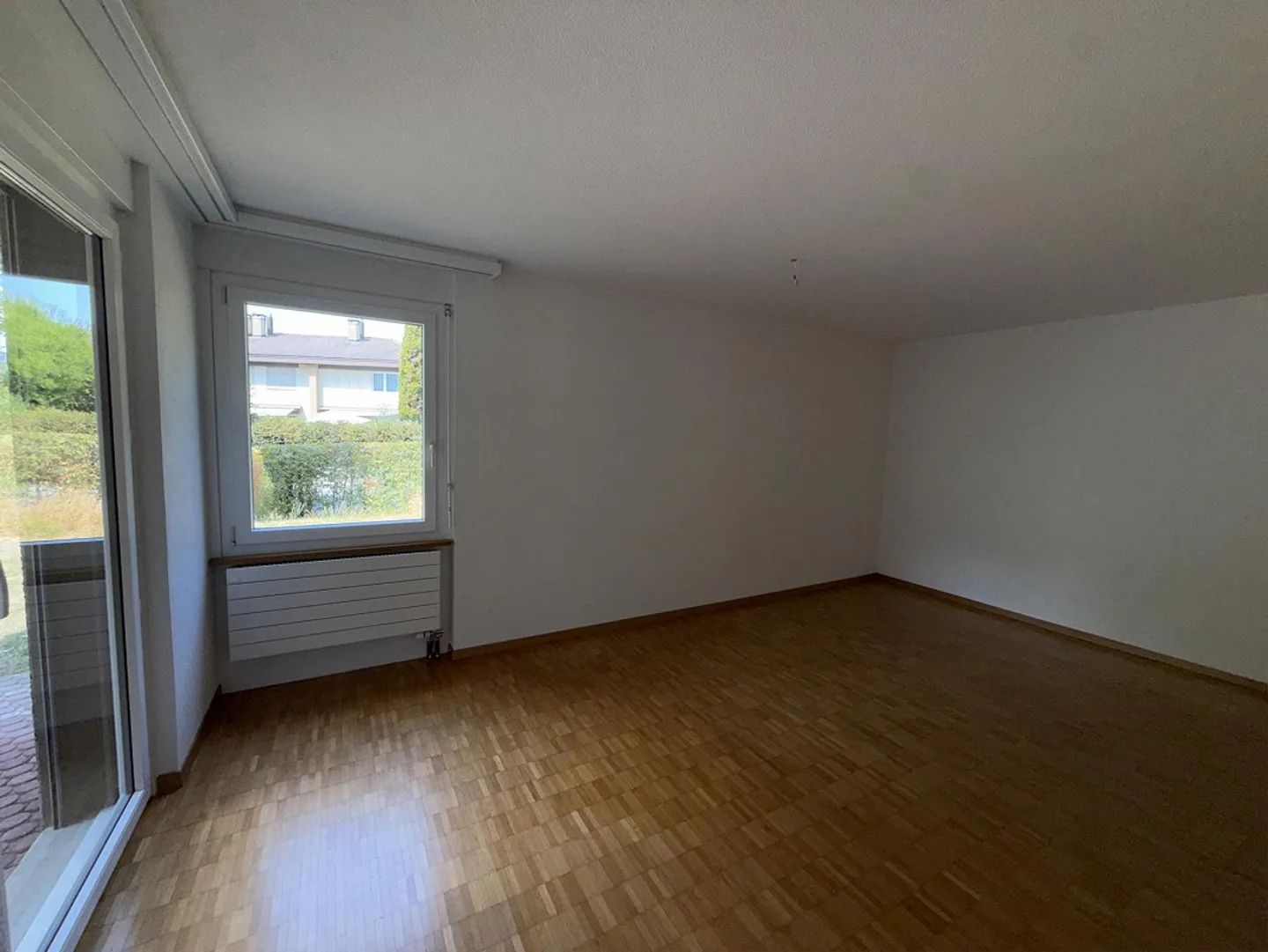 Bright 4.5-room apartment including inviting garden terraces - Photo 12 of 15