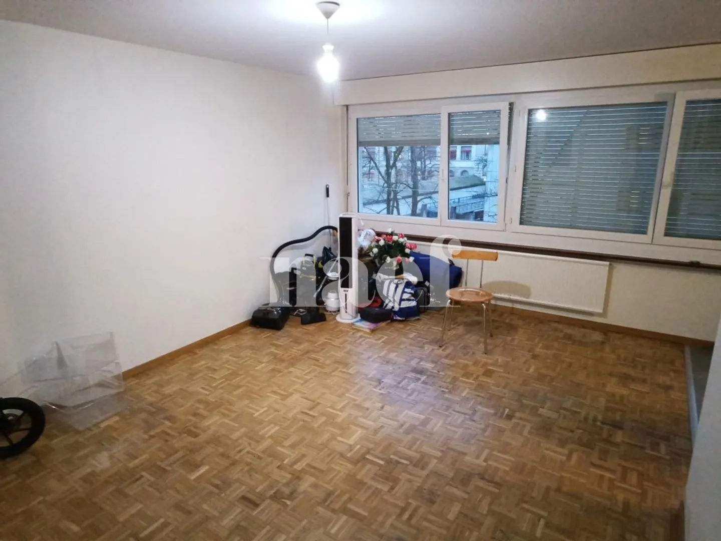 1-room apartment - Photo 2 of 4