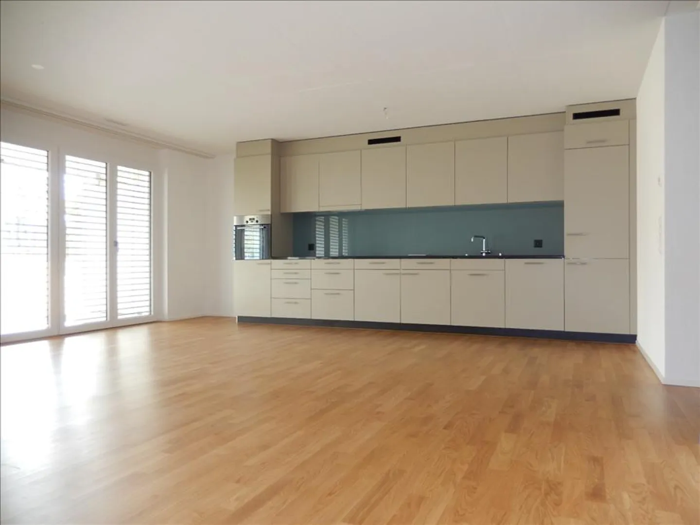 Wohnung im Obergeschoss mit Balkon - Foto 3 von 9