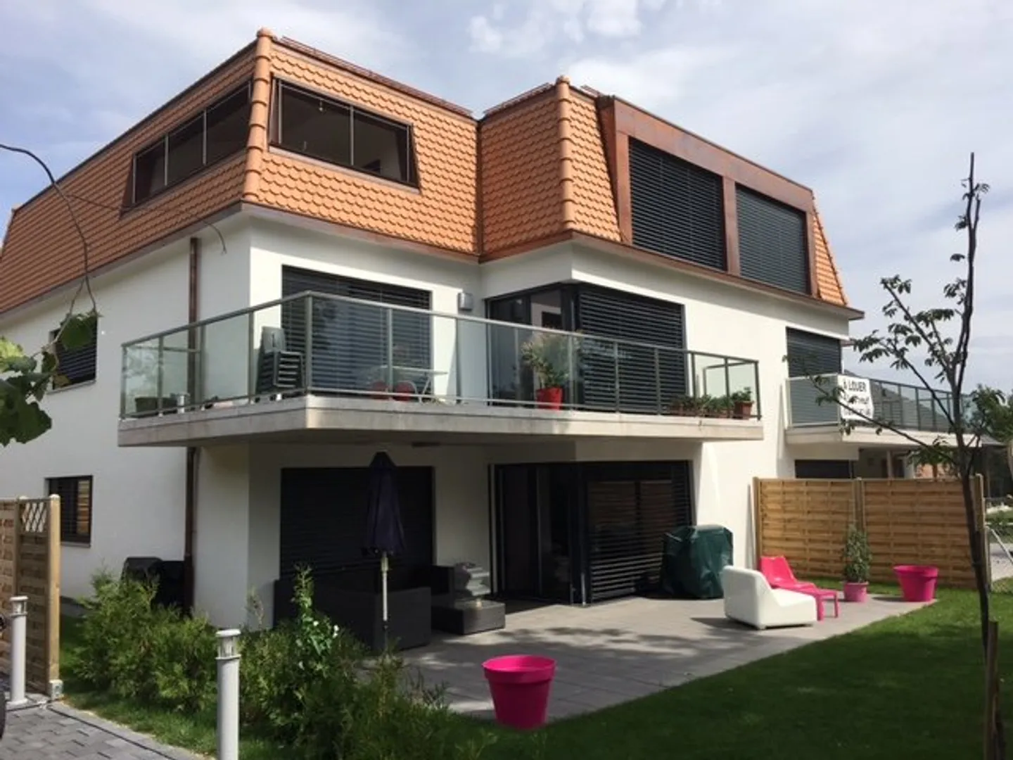 Geräumige 4,5-Zimmer-Wohnung im 1. Stock mit Balkon - Foto 1 von 10