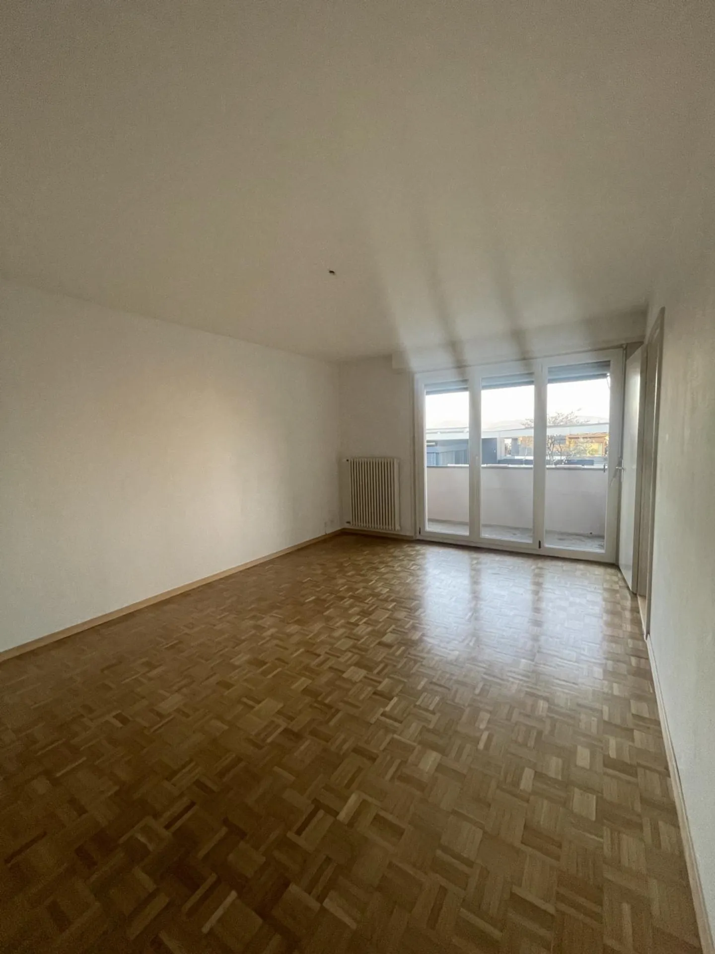 Luminoso appartamento di 3 locali - Foto 2 di 6