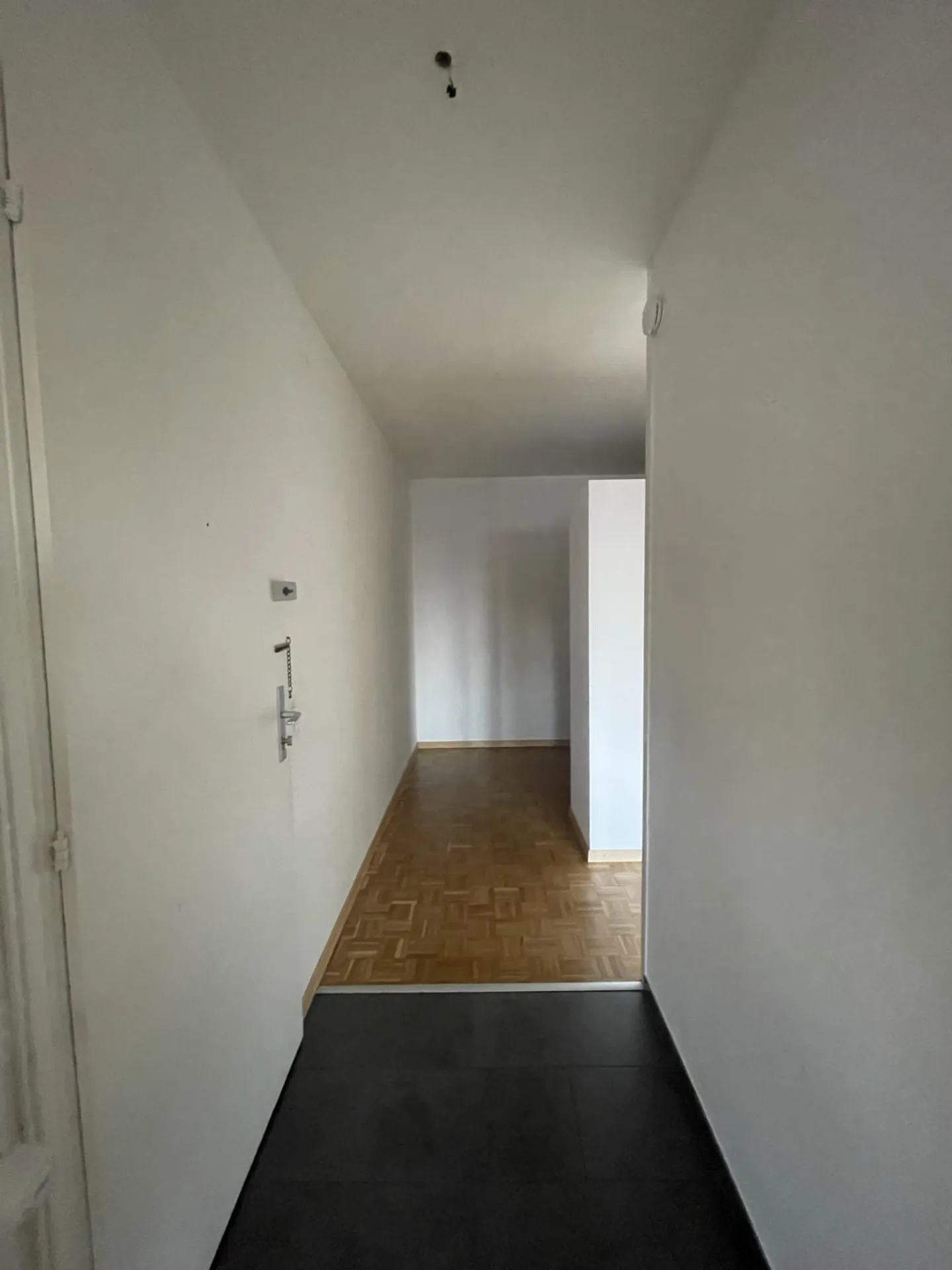 Luminoso appartamento di 3 locali - Foto 4 di 6