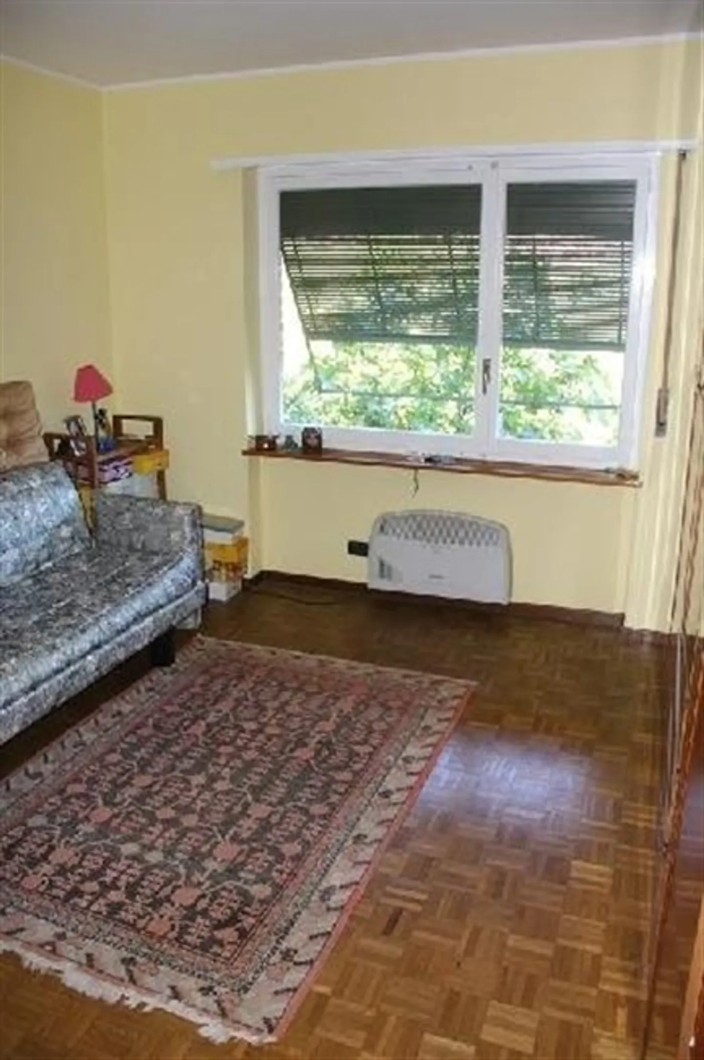 «Appartamento di 3 ½ locali in bifamiliare con giardino/terreno edificabile» - Foto 8 di 11