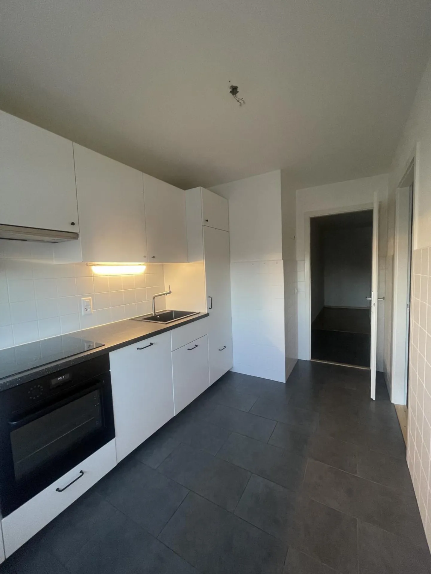 Luminoso appartamento di 3 locali - Foto 1 di 6