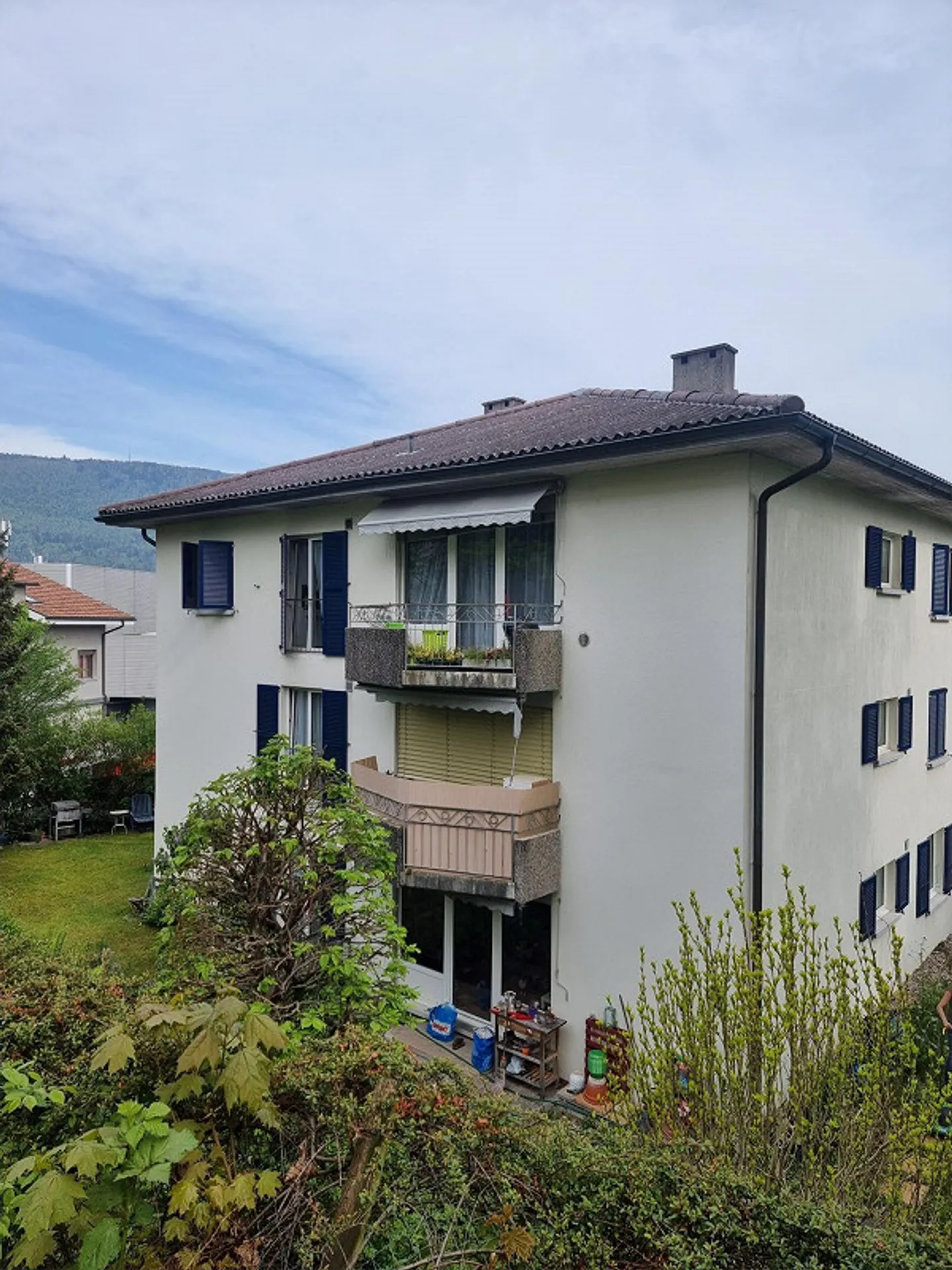 Sympathetic Family Apartment - Photo 1 of 12
