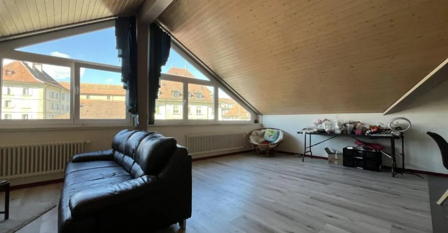 MAGNIFICENT PENTHOUSE WITH A VIEW OF THE ABBEY - Photo 2 of 9