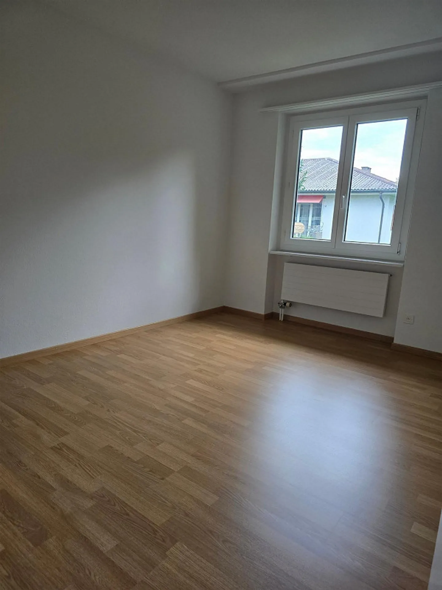 Sympathetic Family Apartment - Photo 8 of 12