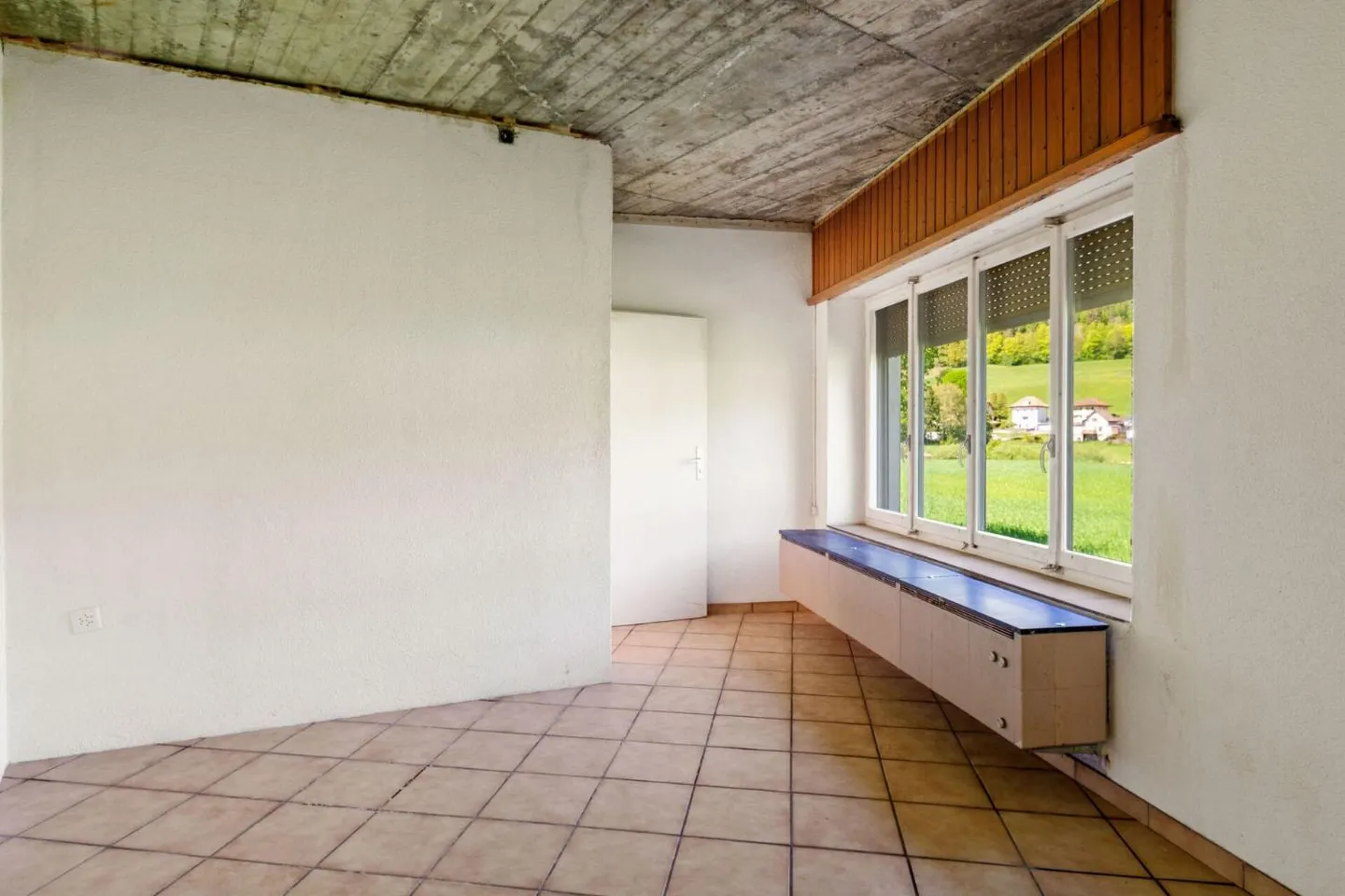 Sonceboz, Maison à rénover avec grange - Photo 11 sur 12