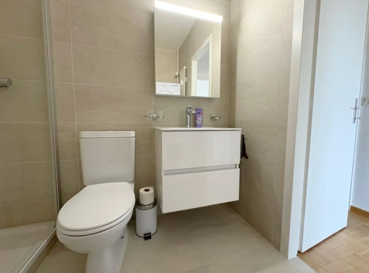 Bel appartement meublé de 2,5 pièces à Eaux-Vives - Photo 4 sur 5