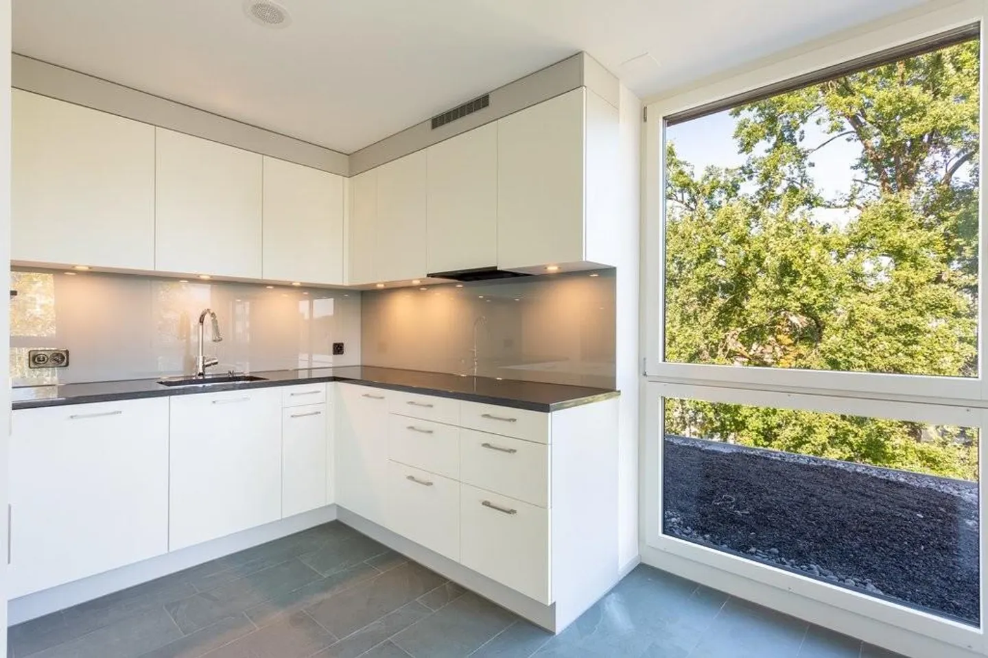 Nuovo appartamento a Zurigo-Schwamedingen - Foto 4 di 10