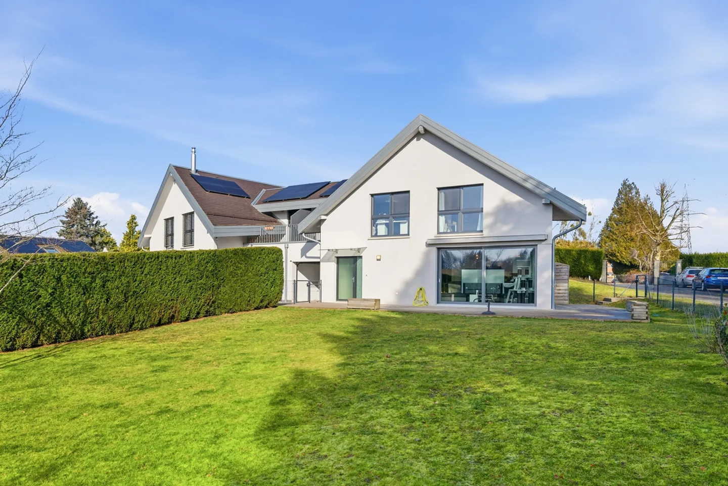 Hochwertige schlüsselfertige Villa nur 15 Minuten von Lausanne entfernt - Foto 1 von 10