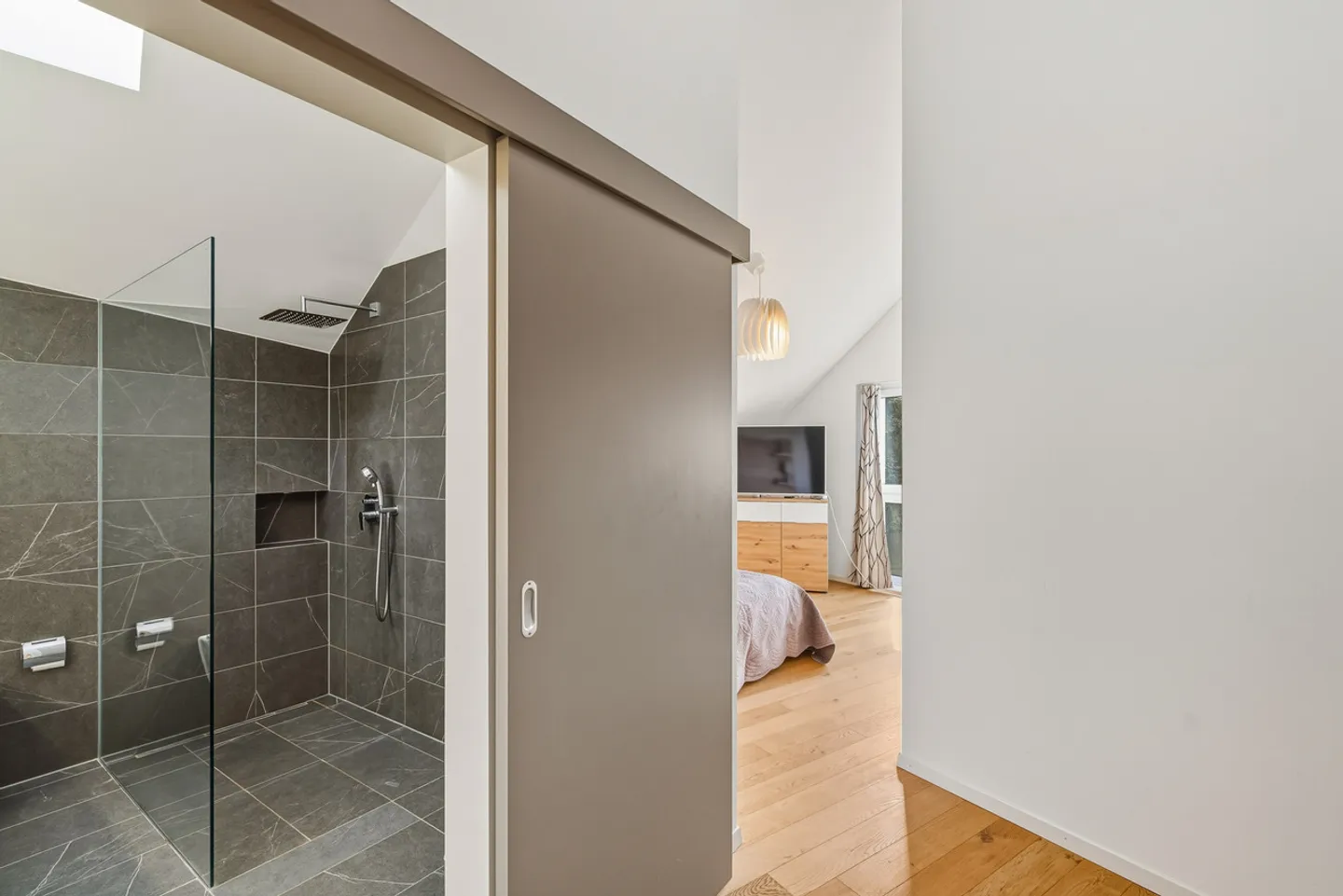 Hochwertige schlüsselfertige Villa nur 15 Minuten von Lausanne entfernt - Foto 8 von 10