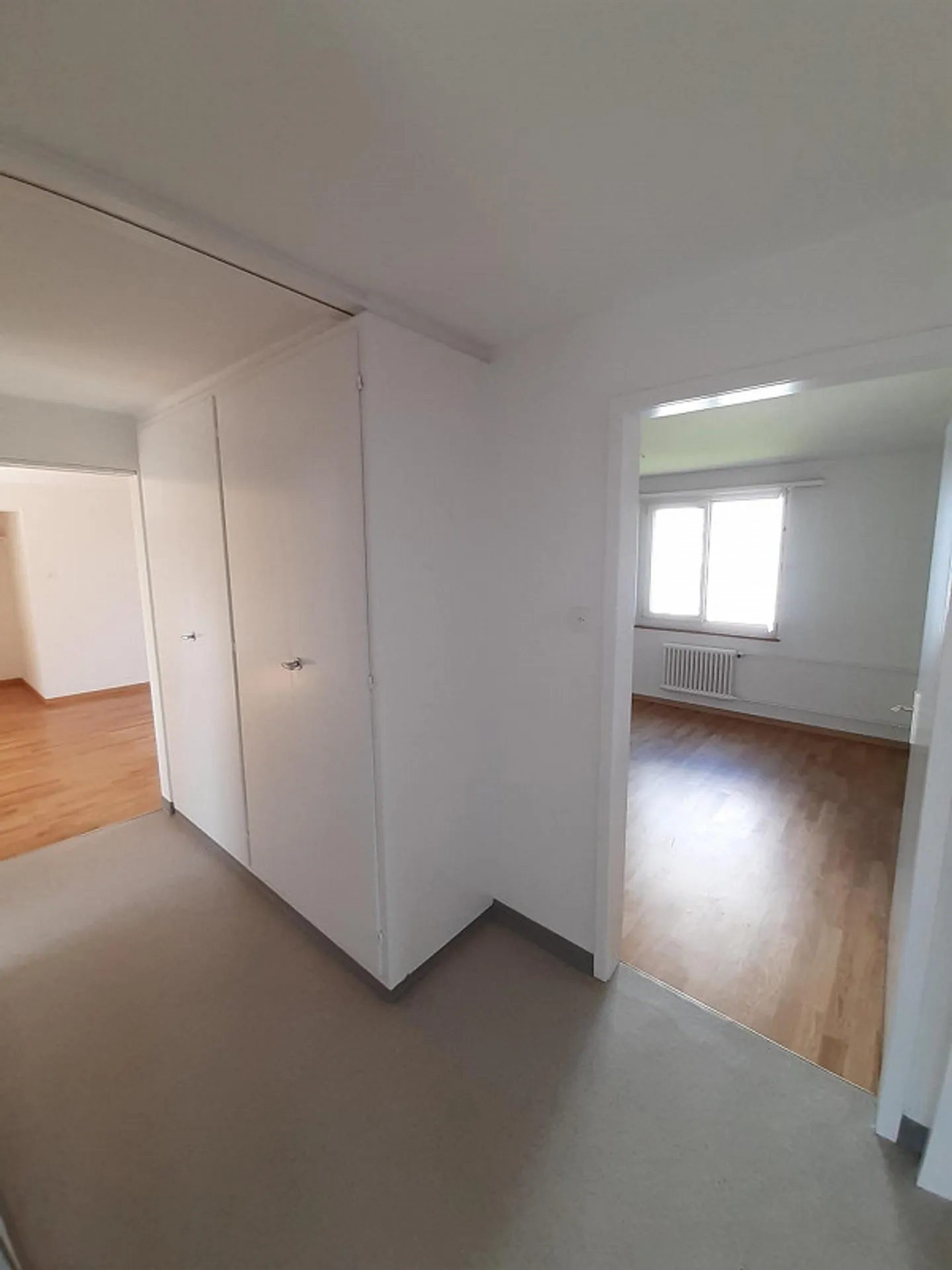 Appartamento conveniente di 5 ½ stanze a Niederuzwil - Foto 9 di 12