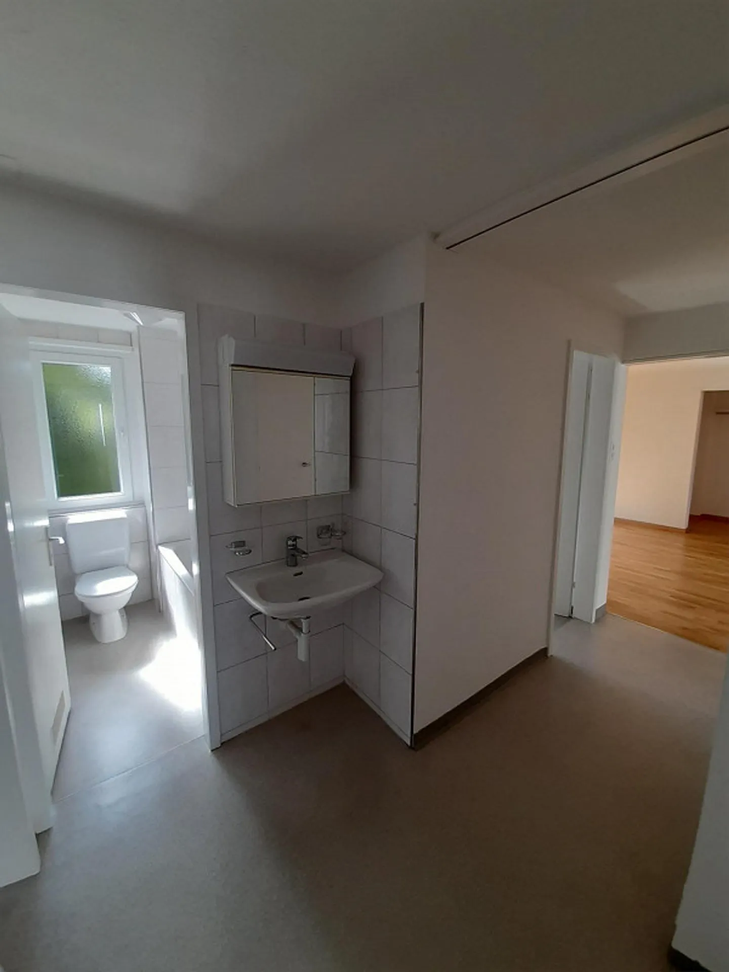 Appartamento conveniente di 5 ½ stanze a Niederuzwil - Foto 5 di 12