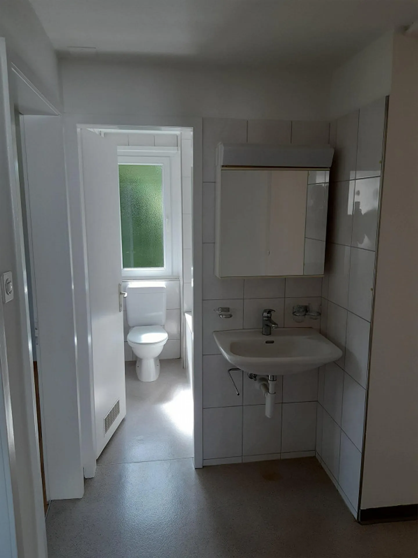 Appartamento conveniente di 5 ½ stanze a Niederuzwil - Foto 6 di 12