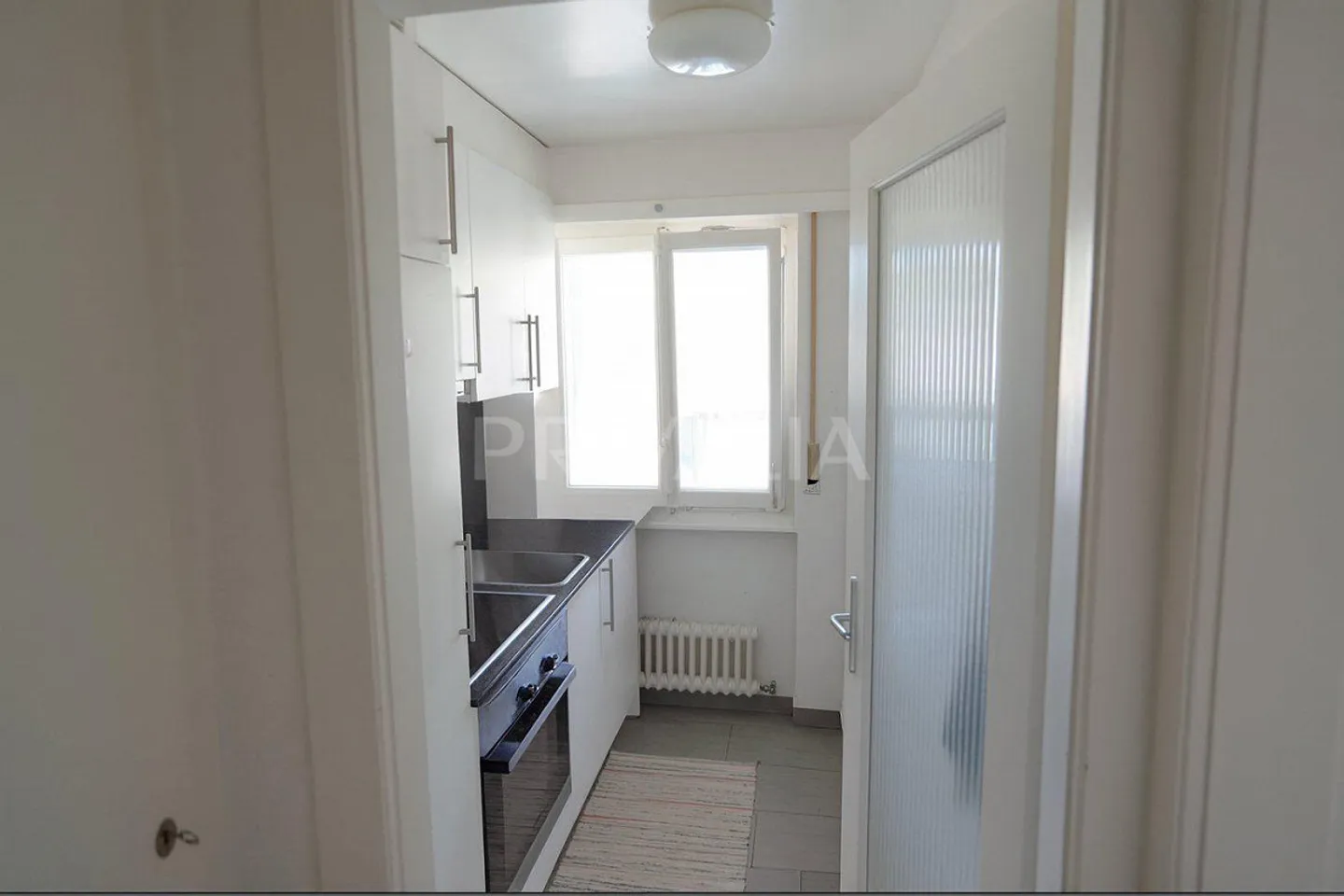 Exklusiv - 2,5-Zimmer-Wohnung mit Balkon und atemberaubendem Blick... - Foto 5 von 7