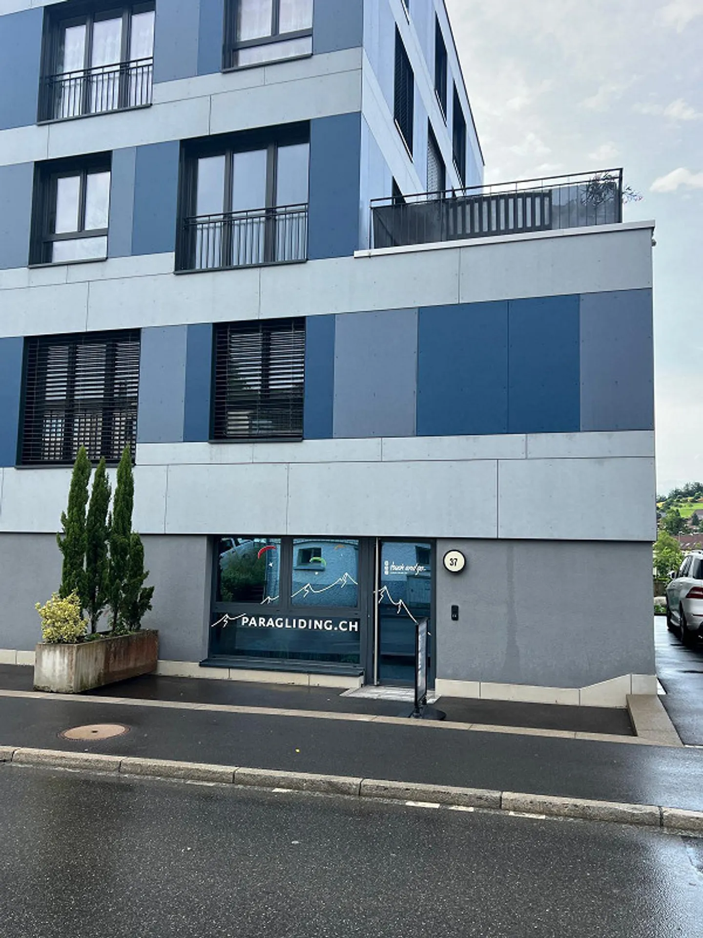 Espace commercial central Goldau - Photo 2 sur 9