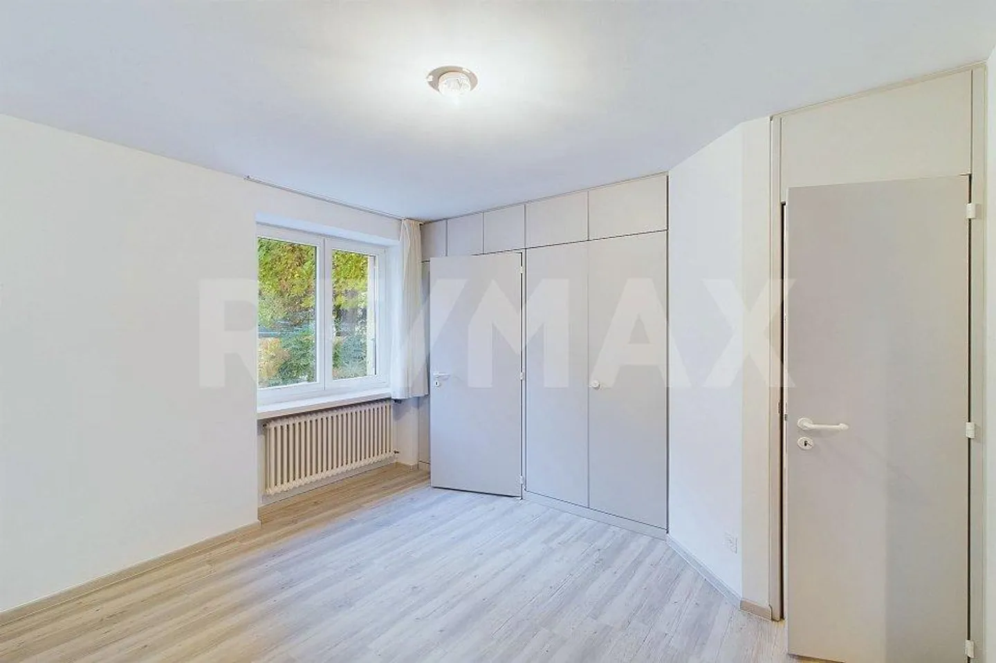 Comfortable 2-room apartment with garden and covered terrace - Photo 6 of 12