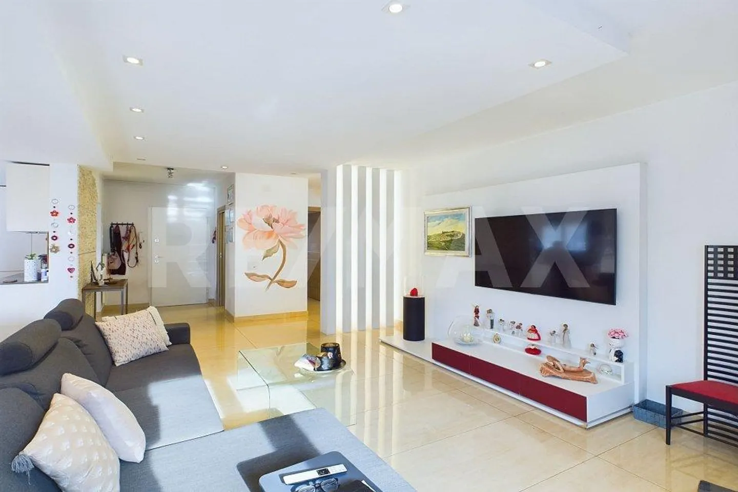 Appartement de Rêve avec Terrasse Panoramique et Cheminée Conviviale - Photo 6 sur 13