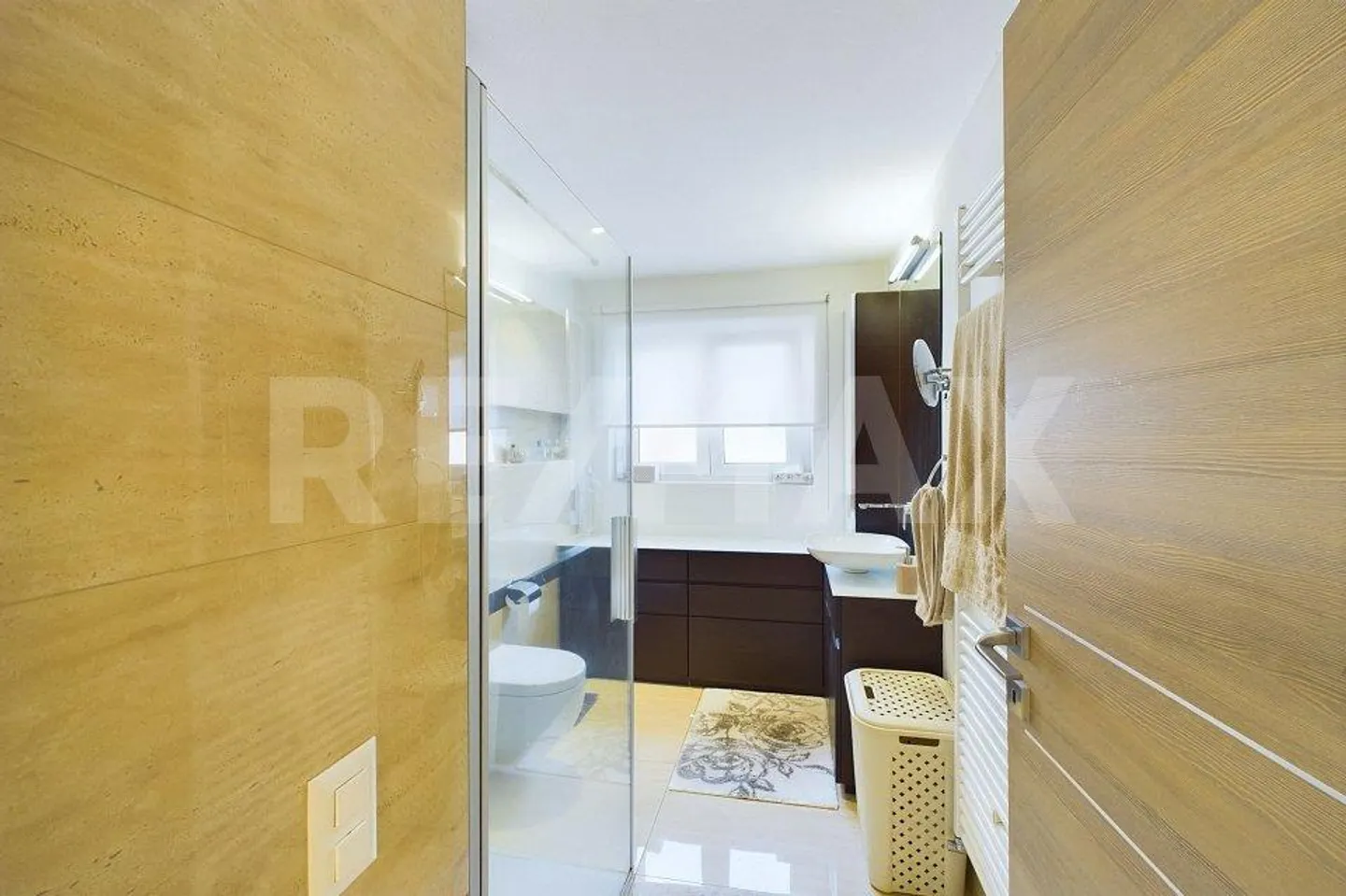 Appartement de Rêve avec Terrasse Panoramique et Cheminée Conviviale - Photo 13 sur 13