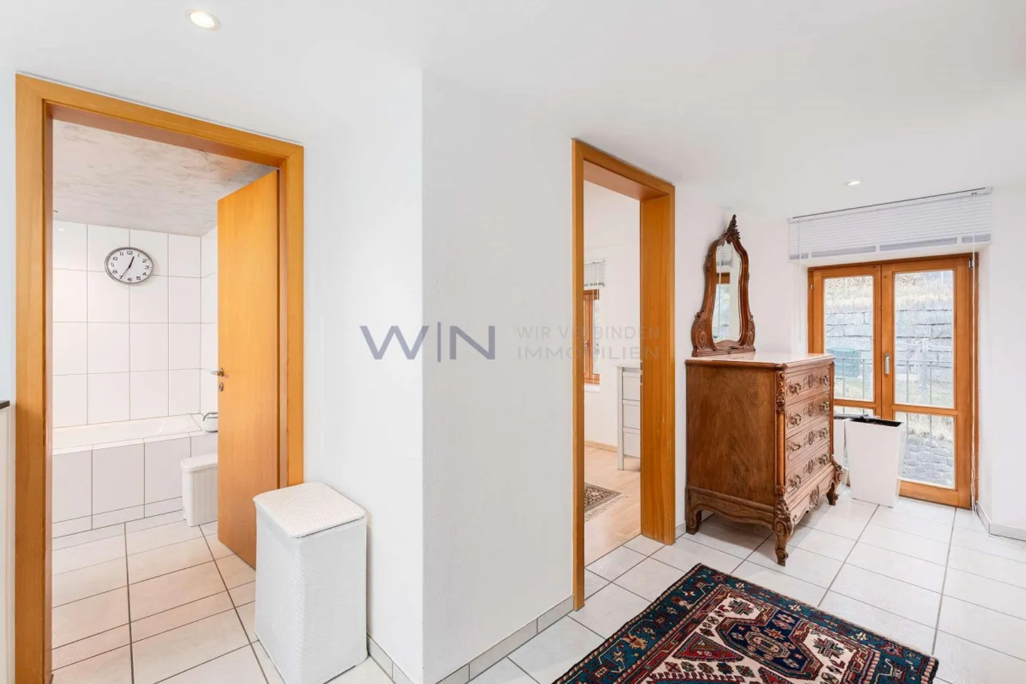 For connoisseurs (including a separate apartment) *near Chur - Photo 7 of 12