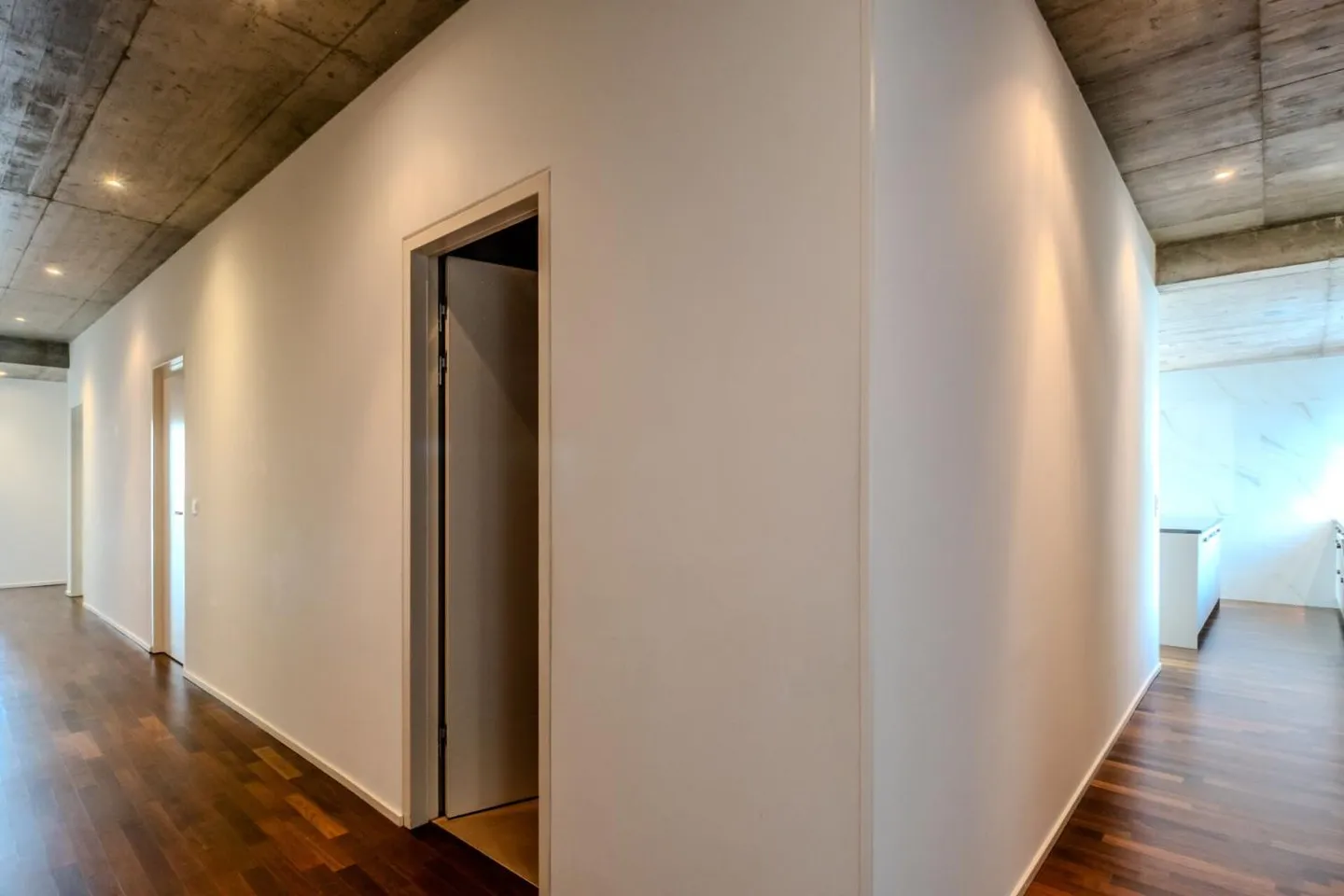 Appartement contemporain avec patio - Photo 11 sur 13