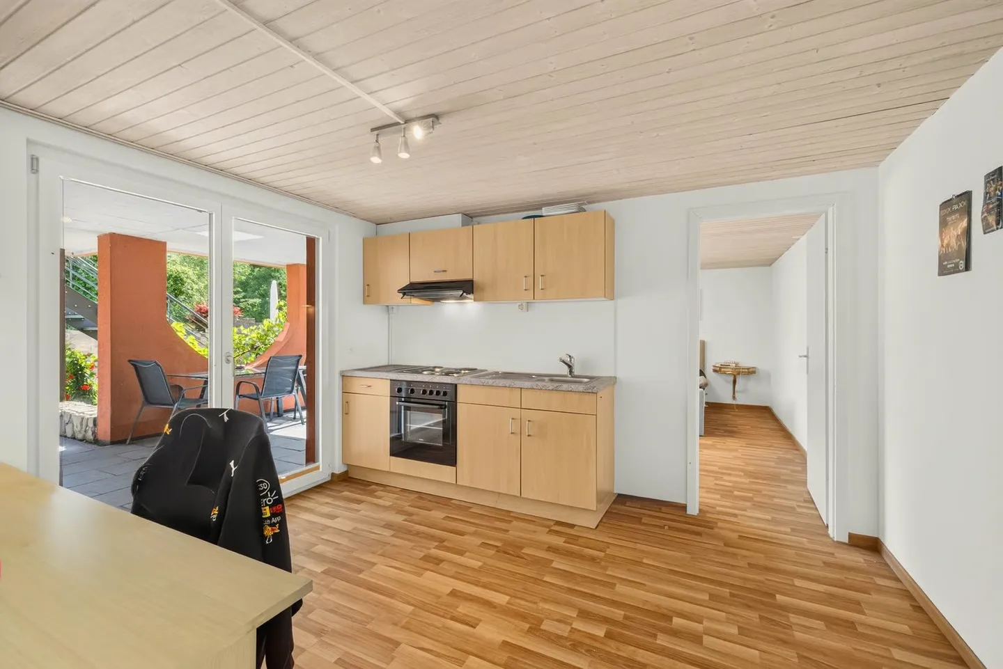 Dreamlike 6.5-room single-family house with a separate apartment in a privileged riverside location - Photo 13 of 17
