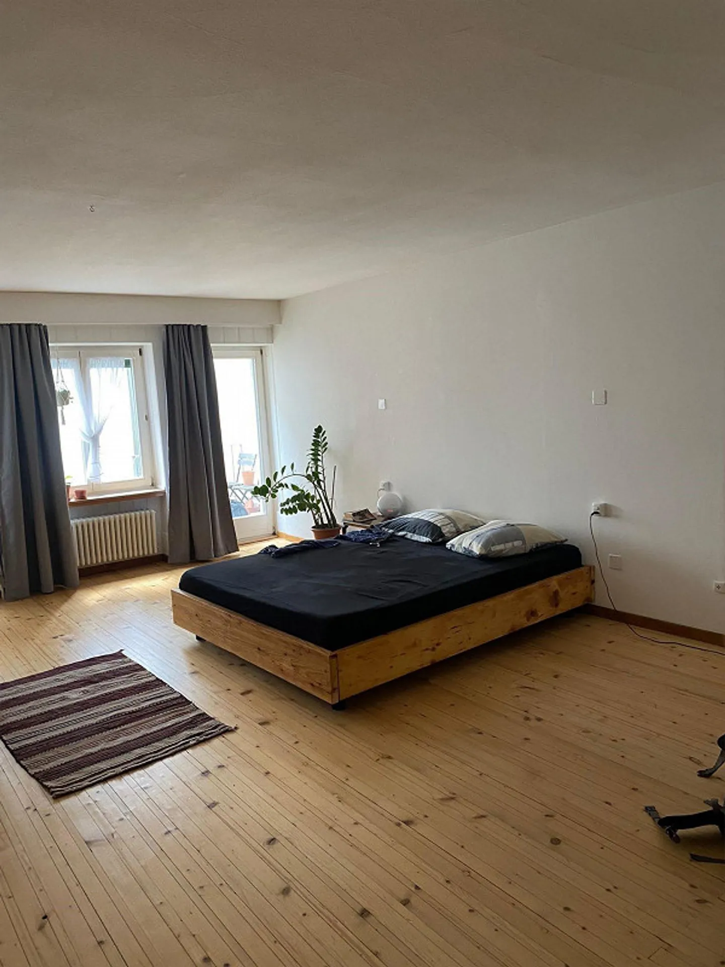 Charmant appartement de 2.5 pièces dans la vieille ville de Schaffhouse - Photo 5 sur 8