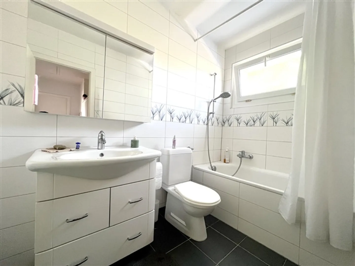 Maison jumelée au-dessus de Neuenburg - Photo 6 sur 8