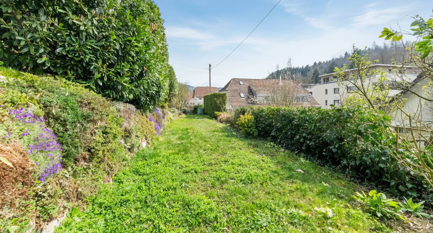 Vicino alla natura a Zofingen - Casa bifamiliare con potenziale di attico - Foto 10 di 14