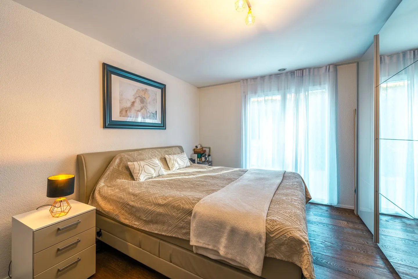 Spacious and Bright Family Apartment with a View - Photo 11 of 19