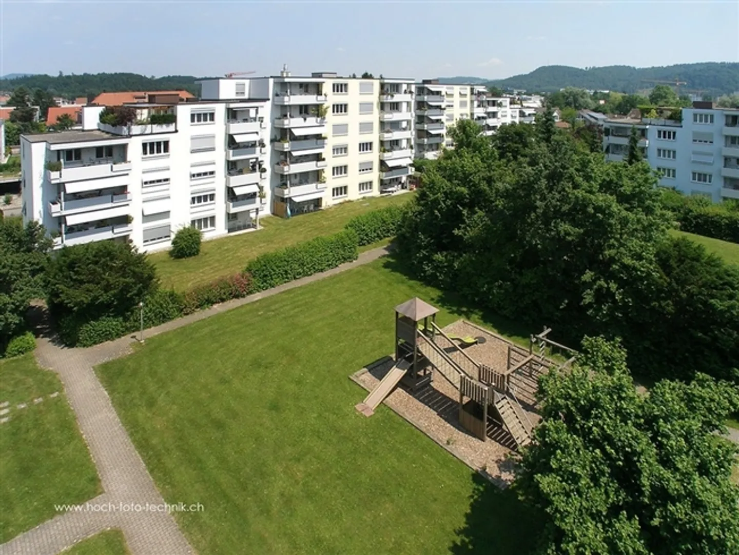 Neu sanierte Wohnung in Oberentfelden - Foto 1 von 9
