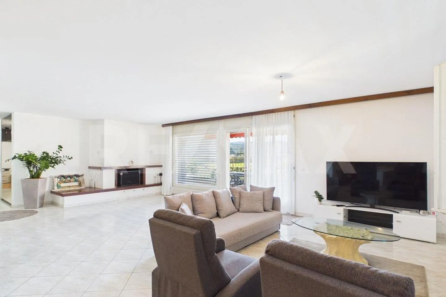 Versatile Multi-Family Property - Photo 5 of 13