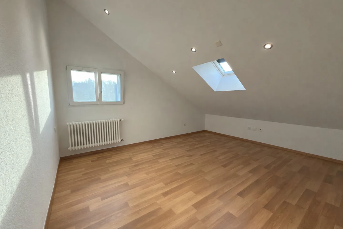 Geräumiges Einfamilienhaus - Foto 7 von 12