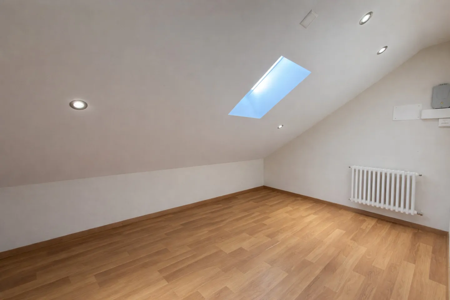 Geräumiges Einfamilienhaus - Foto 8 von 12