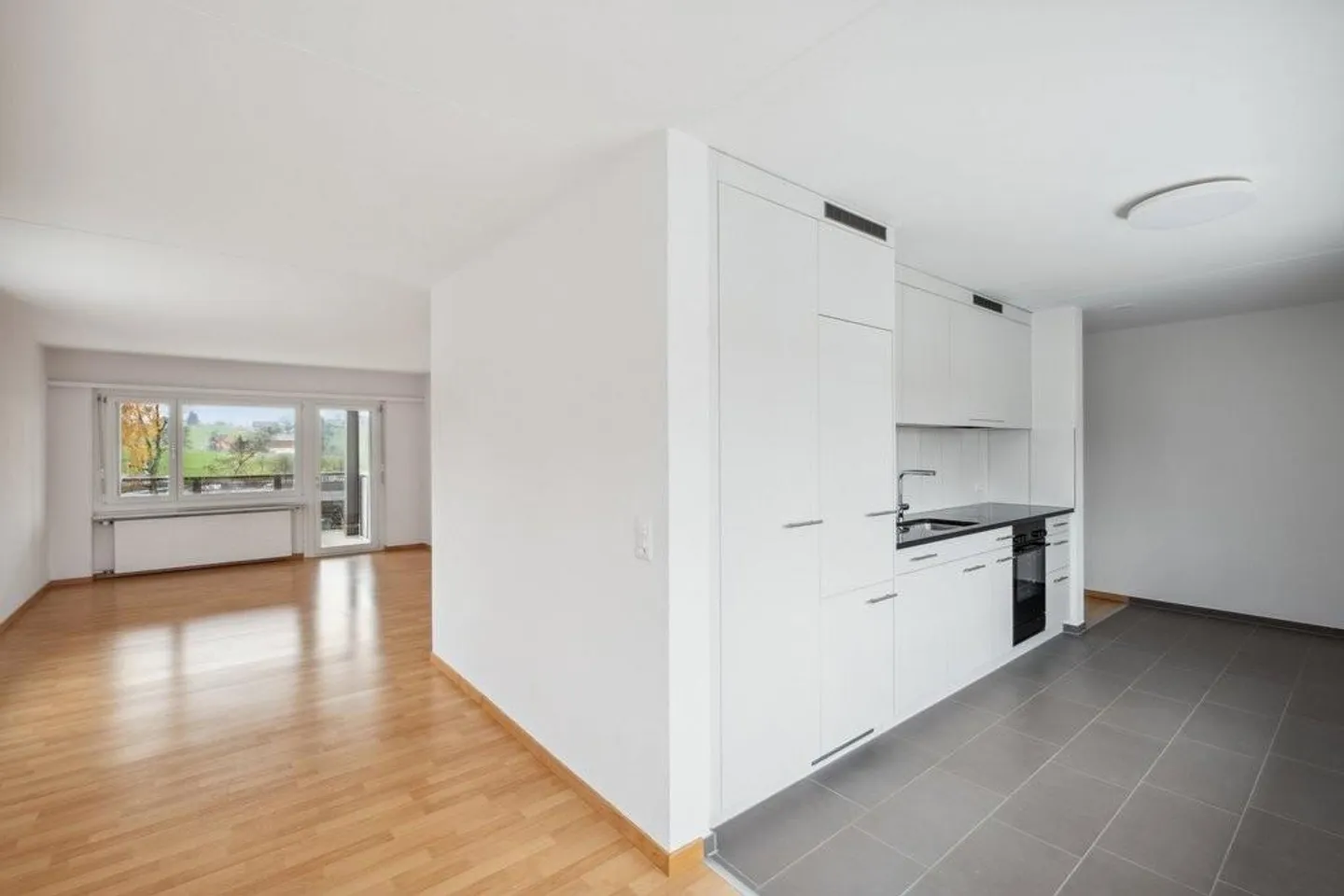 Appartamento moderno in una posizione tranquilla a Samstagern - Foto 3 di 6