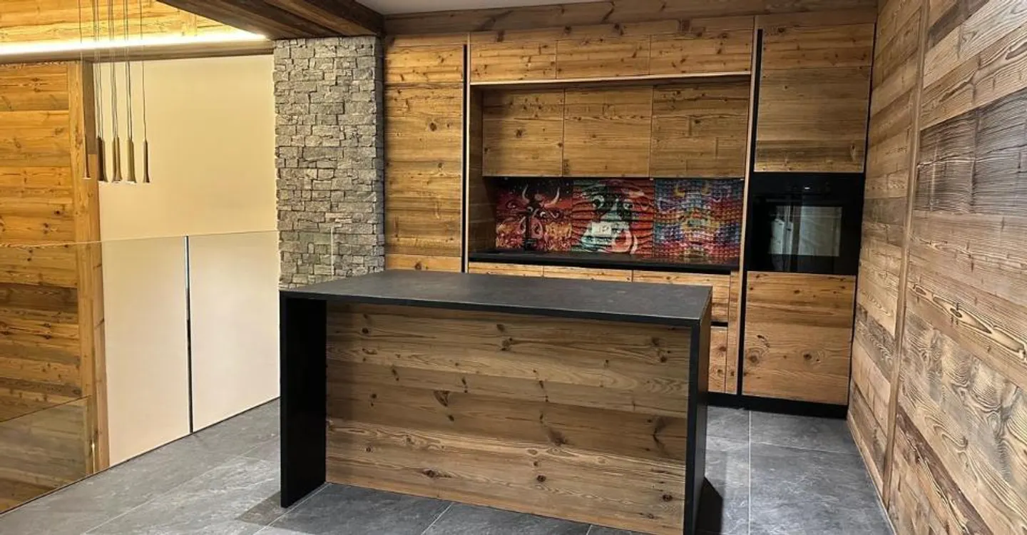 Außergewöhnliche Wohnung an den Skipisten der 4 Täler - Foto 3 von 8