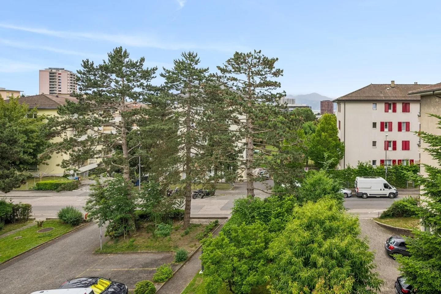 4.5 pièces avec grand balcon-terrasse et garage-box au cœur de Prilly - Foto 7 di 8