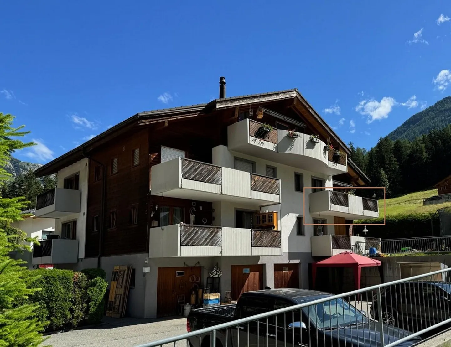 Charmante appartement de 3,5 pièces avec vue sur le Breithorn - Photo 1 sur 16
