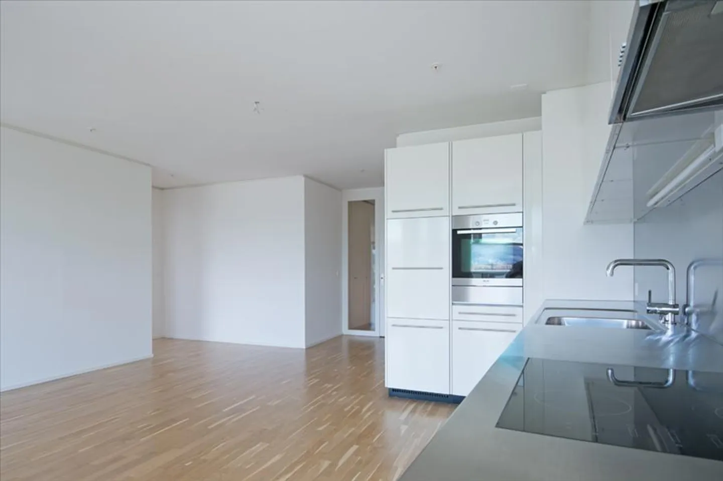 Helle Wohnung mit Shopping-Zugang - Foto 4 von 8