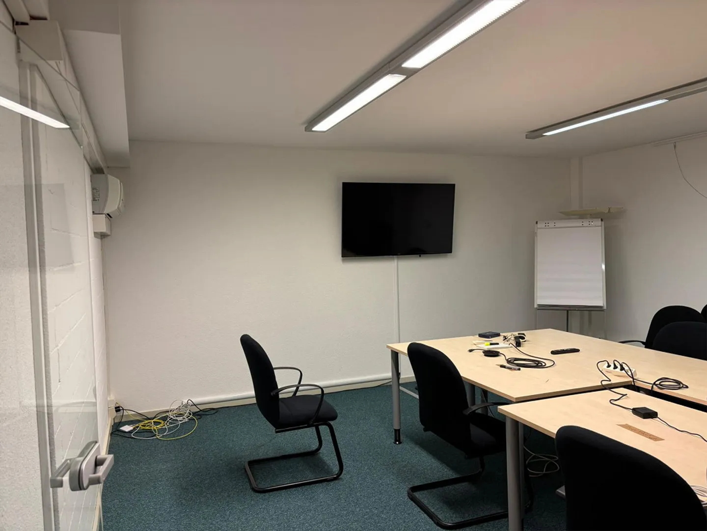 Attractive office space with a view of Lake Pfäffiker / terrace - Photo 8 of 22