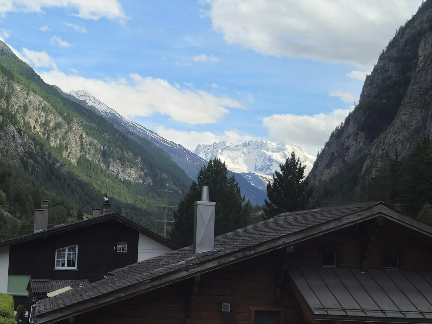 Charmante appartement de 3,5 pièces avec vue sur le Breithorn - Photo 5 sur 16