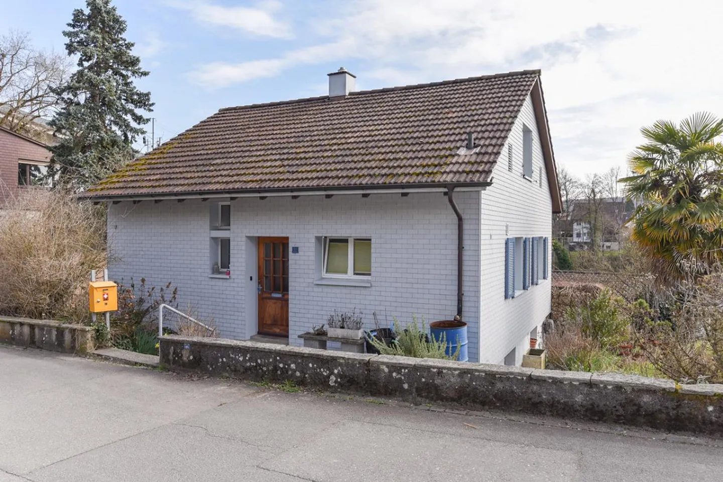 Detached, affordable with Aare view - Photo 2 of 14