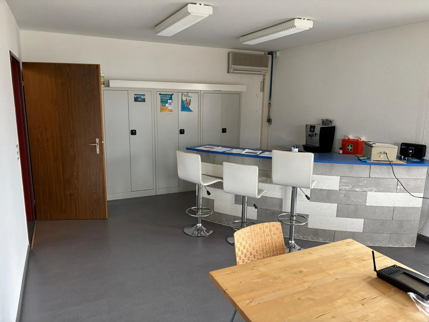 Attractive office space with a view of Lake Pfäffiker / terrace - Photo 13 of 22