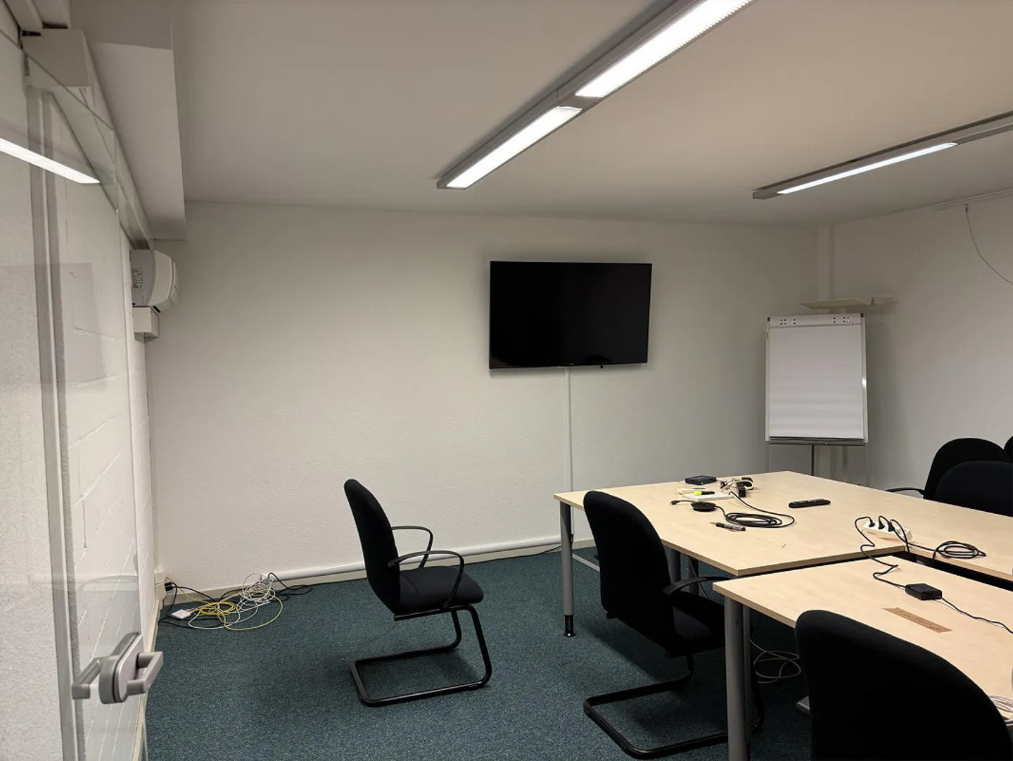 Attractive office space with a view of Lake Pfäffiker / terrace - Photo 17 of 22
