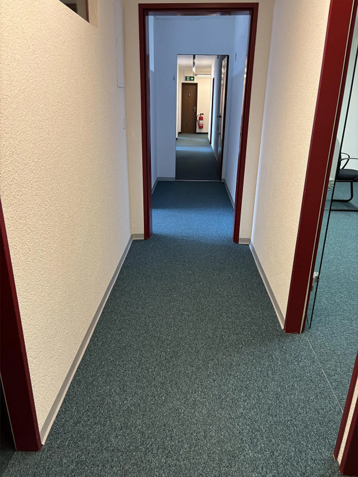 Attractive office space with a view of Lake Pfäffiker / terrace - Photo 18 of 22