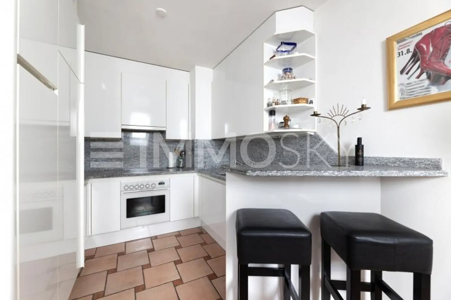 *RESERVED* - Spacious living on two floors with a view of the greenery - Photo 5 of 7