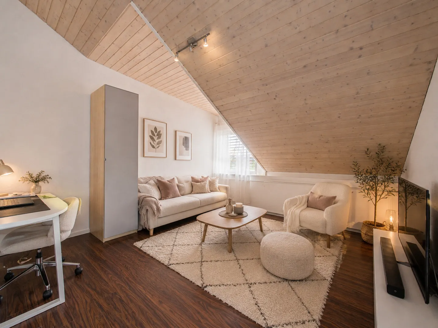 Una casa in cui sentirsi bene: casa bifamiliare di 6,5 stanze a Oftringen - Foto 4 di 10